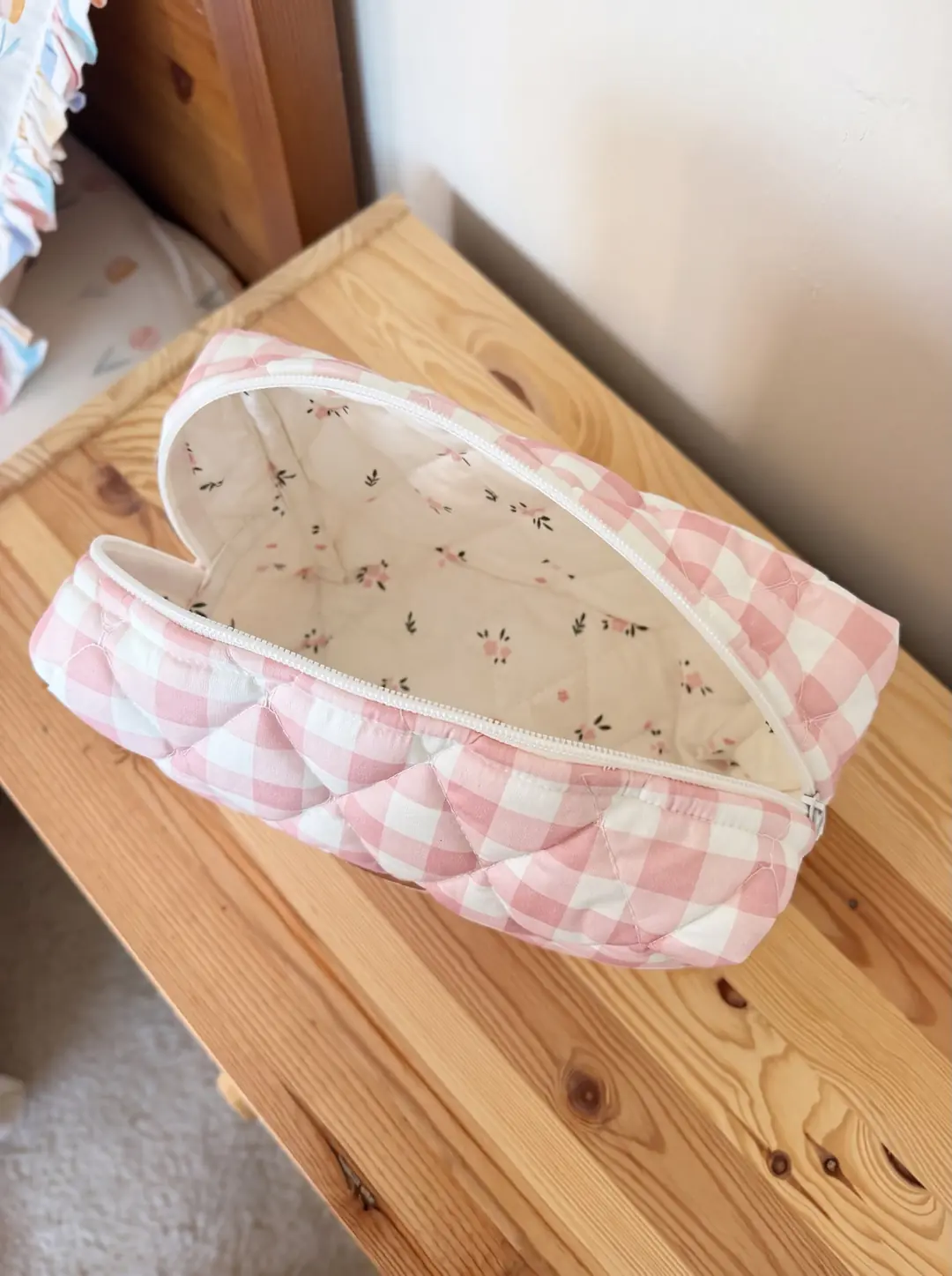 KAPİTONE  BEBEK BAKIM ÇANTASI BLUSH GARDEN - PÖTİKARELİ