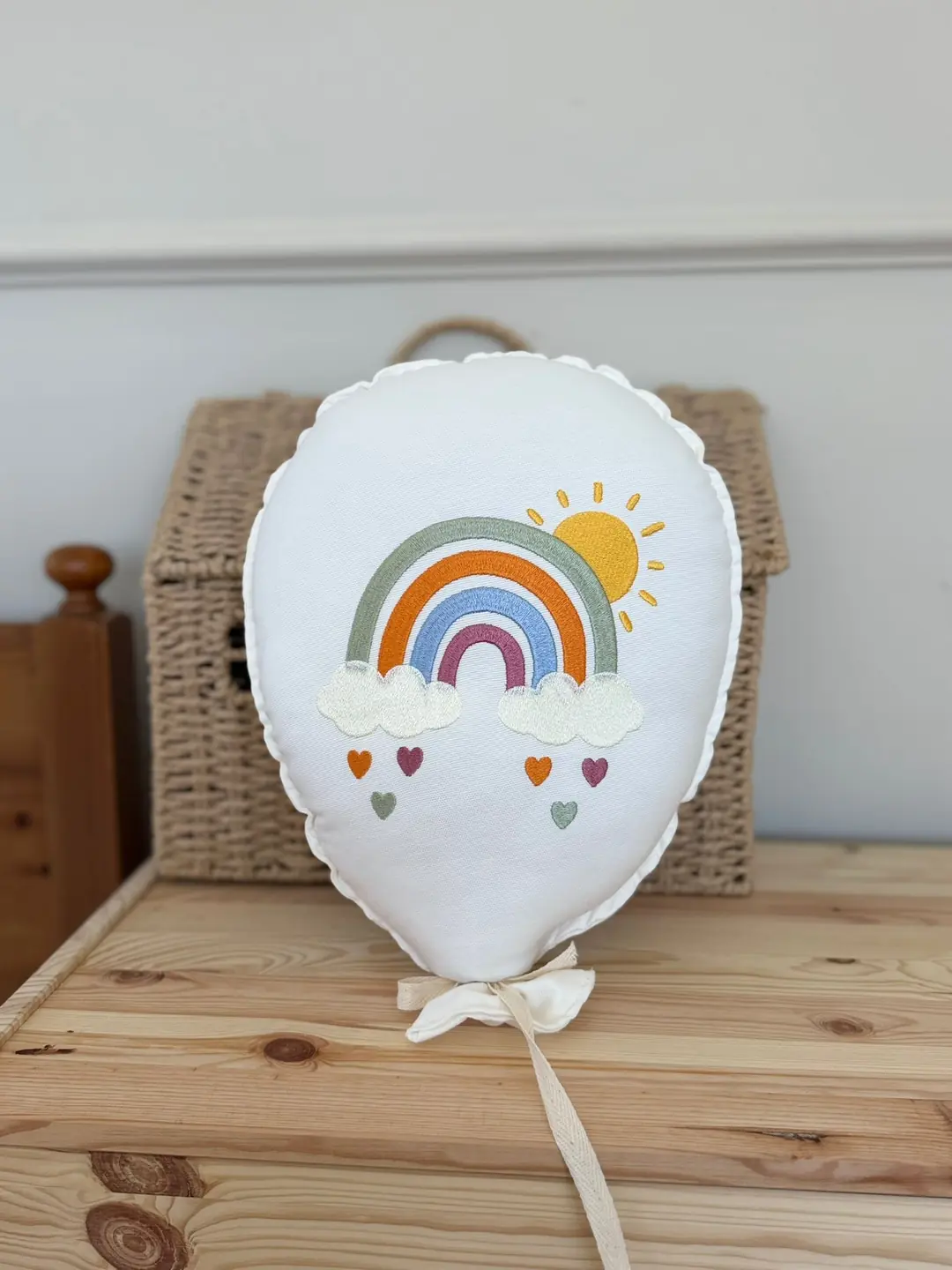 NAKIŞ BALON TEKLİ GÖKKUŞAĞI