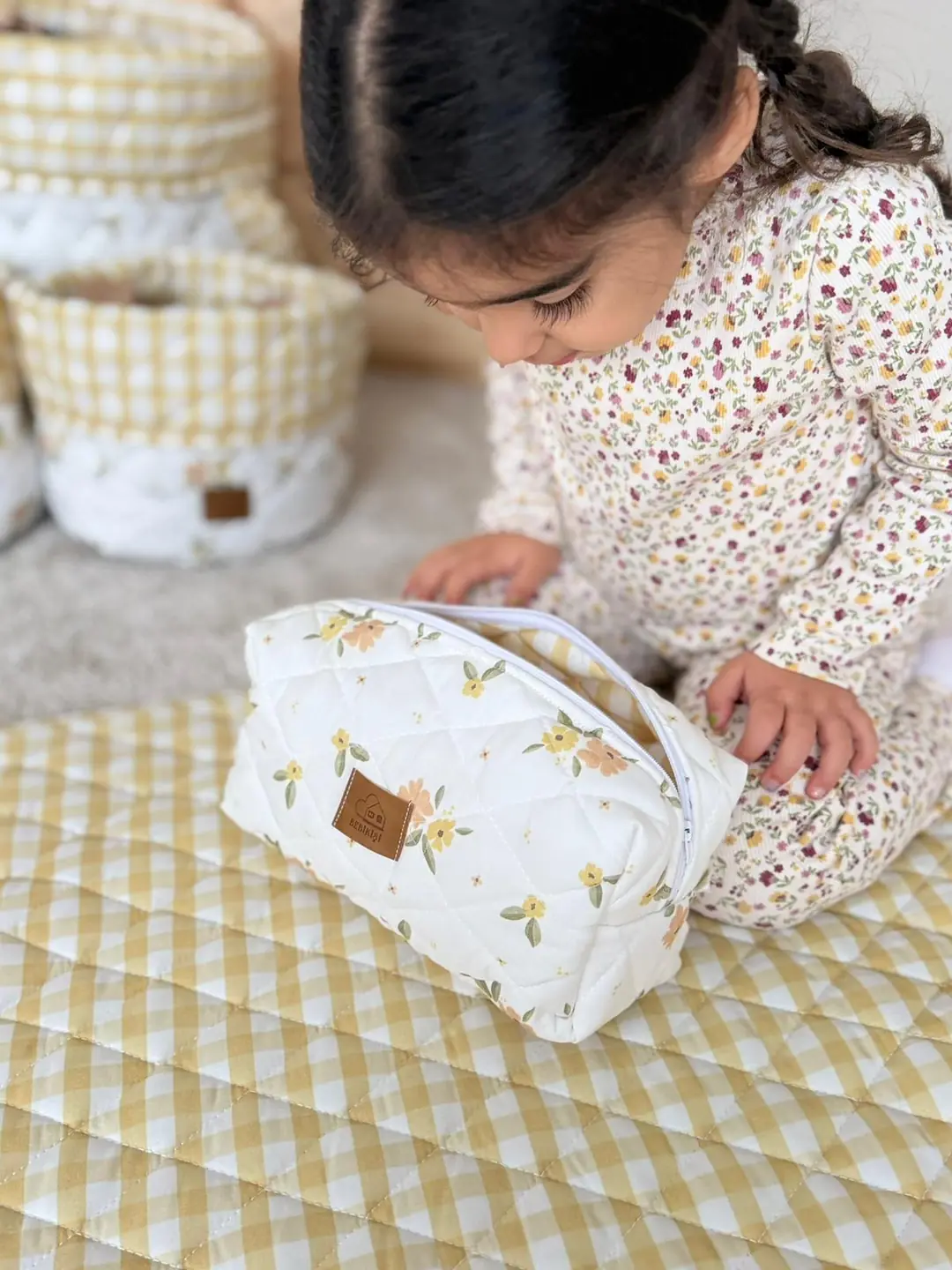 KAPİTONE  BEBEK BAKIM ÇANTASI HONEY BLOOM