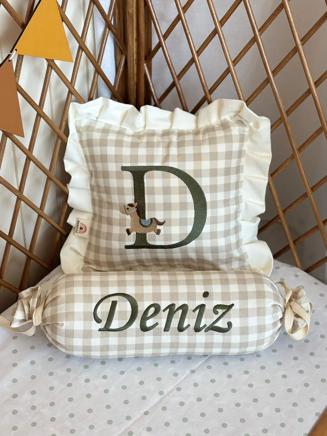 DEKORATİF 2'Lİ YASTIK ATLI KARINCA - BEJ HAKİ YEŞİL