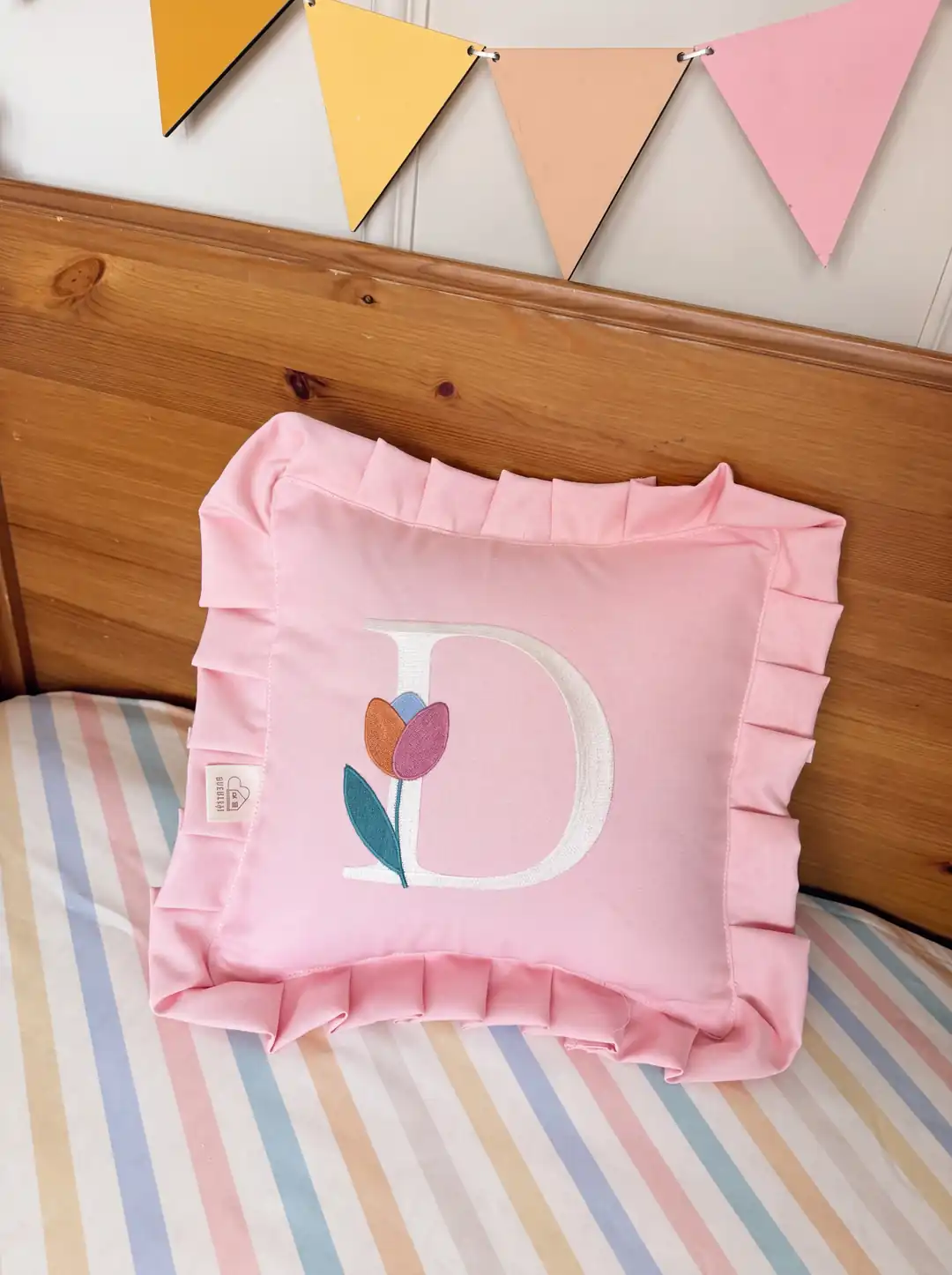 HARF YASTIK TULIP LANE CANLI PEMBE