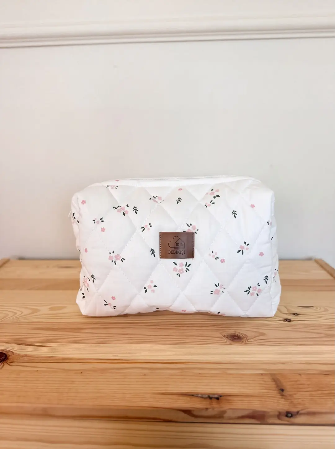 KAPİTONE  BEBEK BAKIM ÇANTASI BLUSH GARDEN - ÇİÇEKLİ