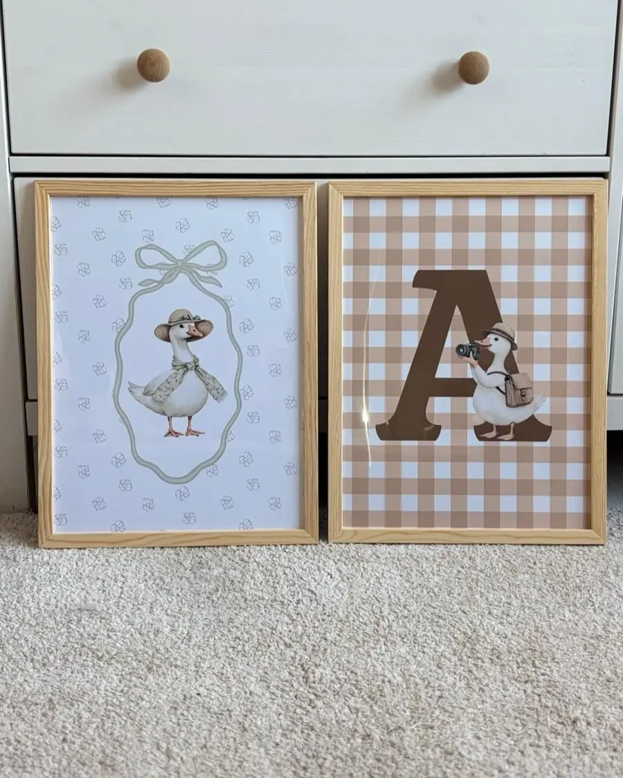 SEVİMLİ ÖRDEK 2'Lİ 30X40  POSTERLİ ÇERÇEVE - SÜTLÜ KAHVE PÖTİKARE 2